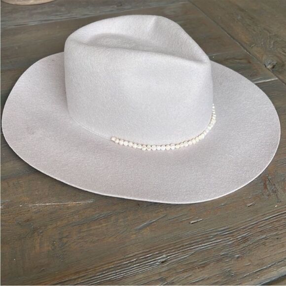 NWT Wyeth Anthropologie Lilac/Purple Pearl Trim 100% Wool Boater Hat - Picture 3 of 8